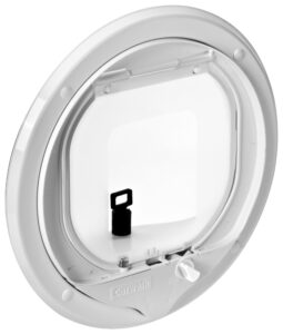 Catwalk multi-magnetic cat door in white, glass fitting, with battery-free magnetic selective entry